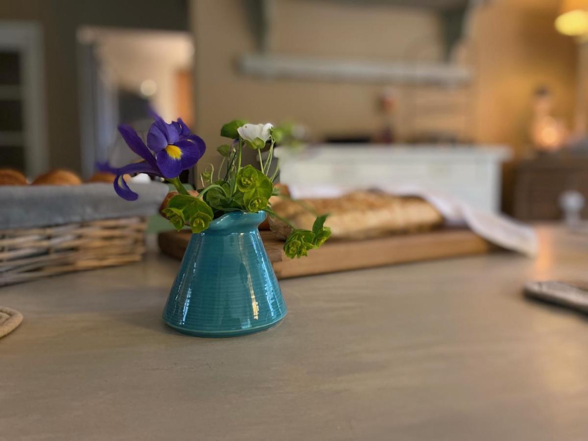 Bed and Breakfast L'Eveil En Provence Entrecasteaux Экстерьер фото