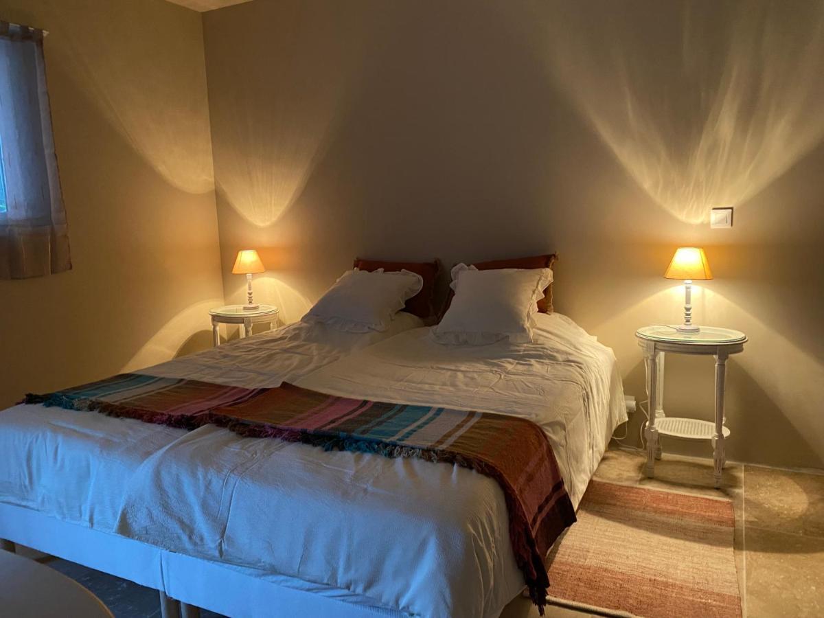 Bed and Breakfast L'Eveil En Provence Entrecasteaux Экстерьер фото
